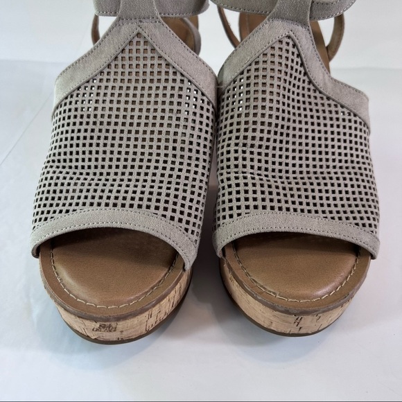 FRANCO SARTO Canyon Perforated Wedge Espadrille Cork Open Toe Sandal Taupe 10M - Picture 3 of 13